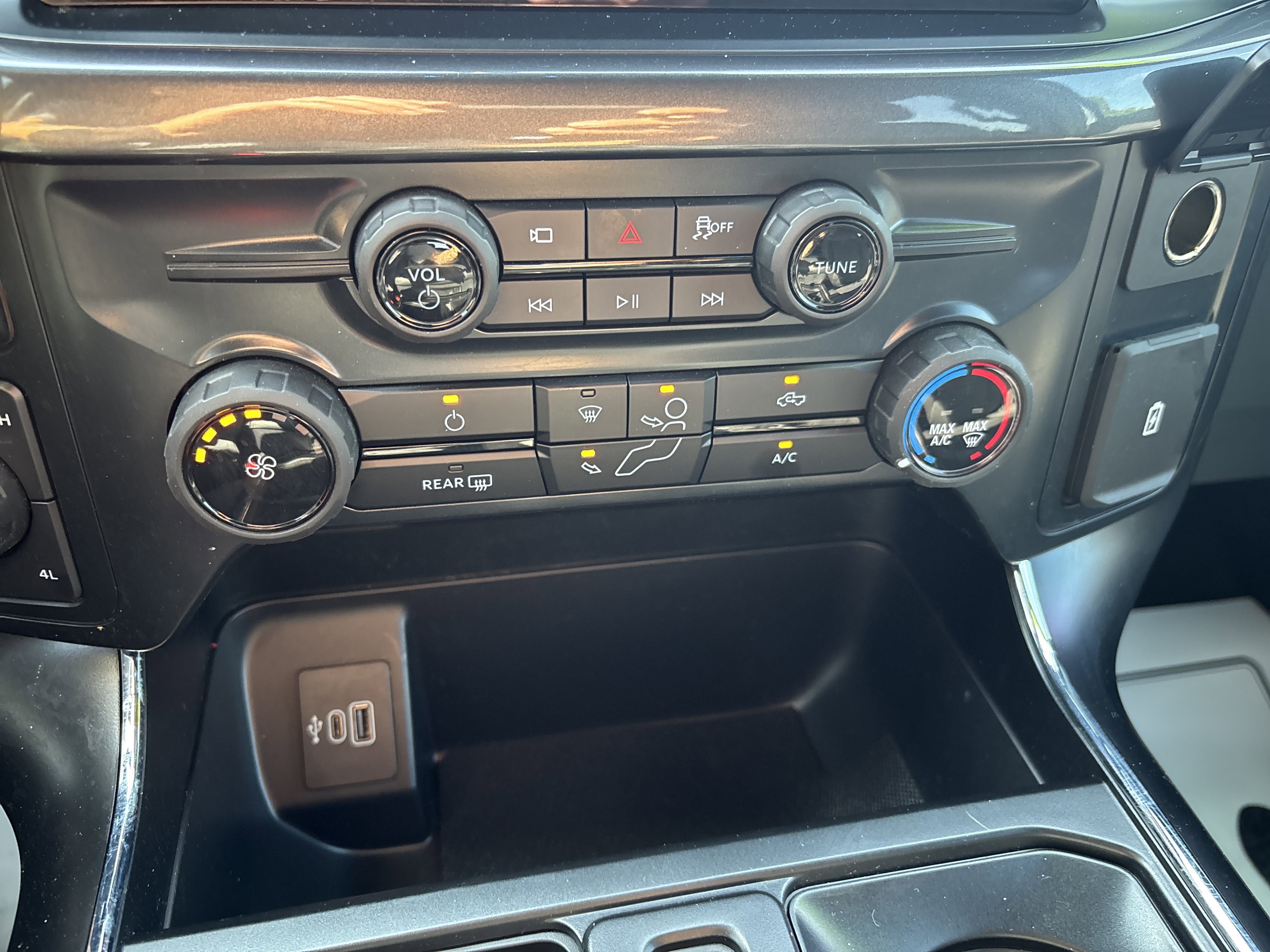 Used 2025 Ford F150 STX w/ Equipment Group 200A image 25