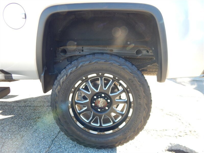 Used 2016 GMC Sierra 1500 SLE w/ SLE Value Package AWD/4WD image 10