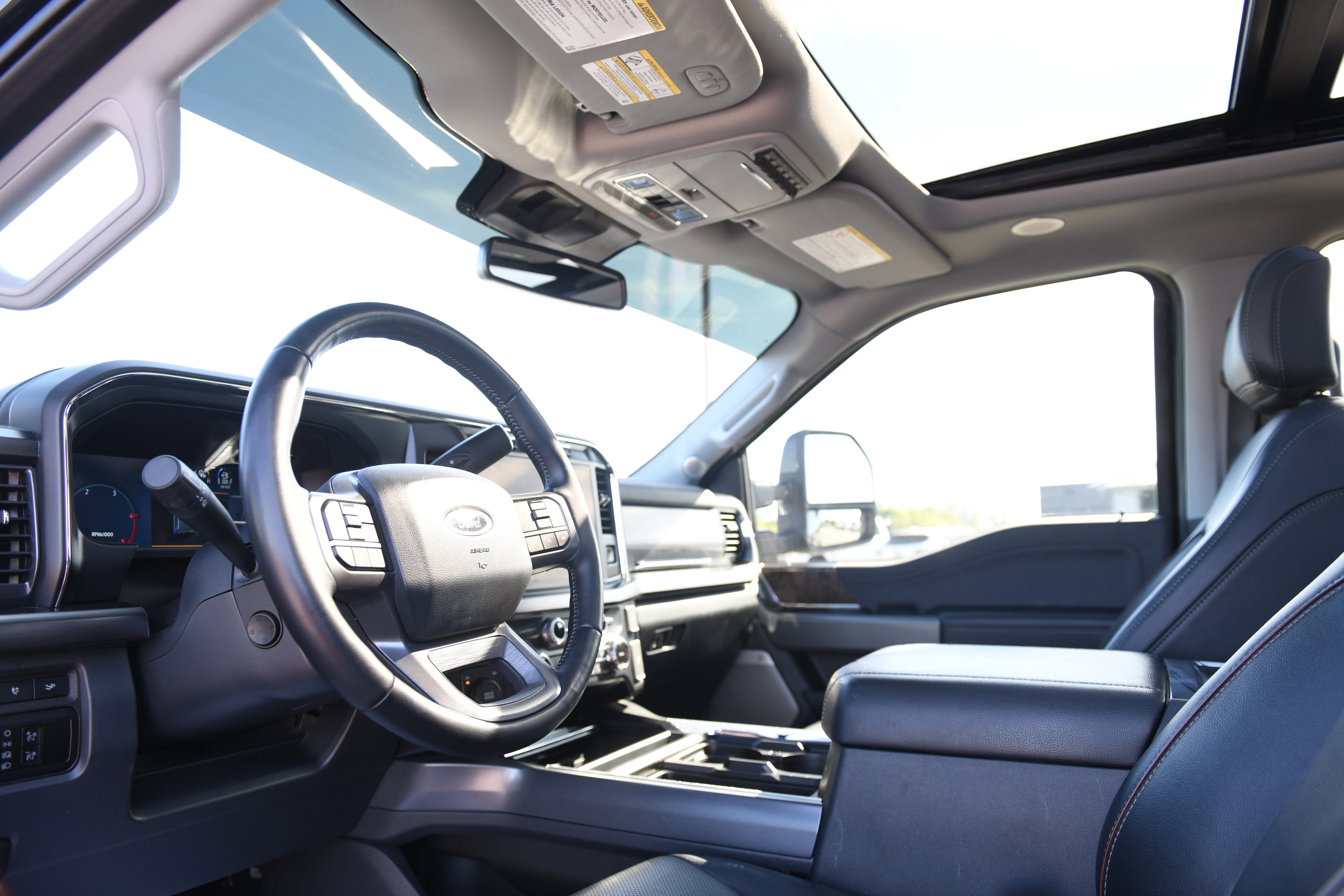 Used 2024 Ford F250 Lariat w/ Lariat Ultimate Package AWD/4WD image 22