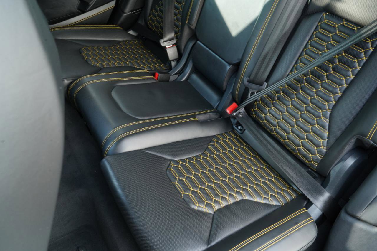 Used 2020 Lamborghini Urus AWD/4WD image 48