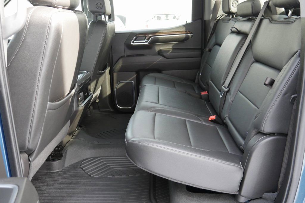 Used 2024 Chevrolet Silverado 1500 LT Trail Boss image 27