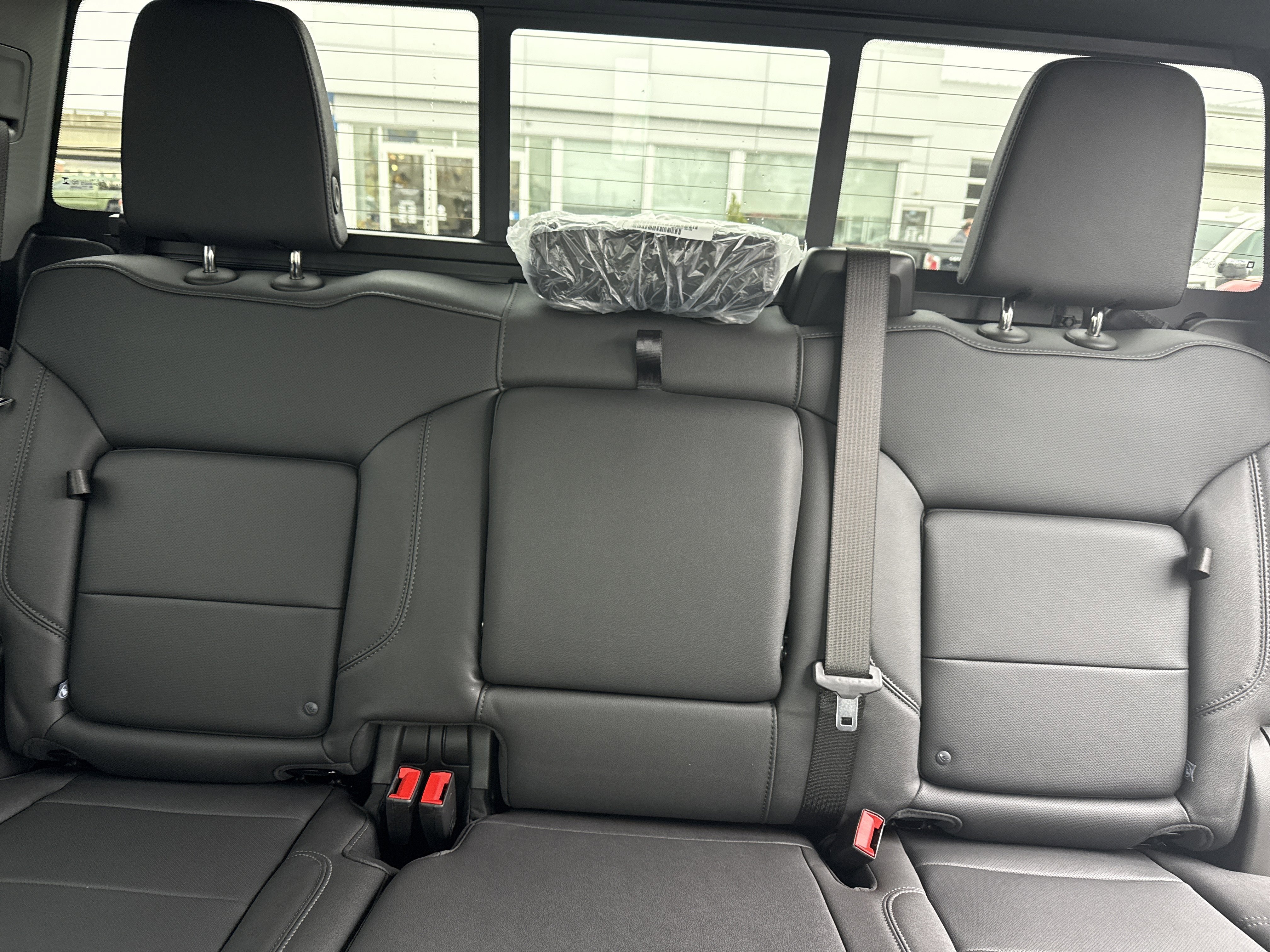 New 2026 GMC Sierra 2500 SLT w/ SLT Convenience Package image 13