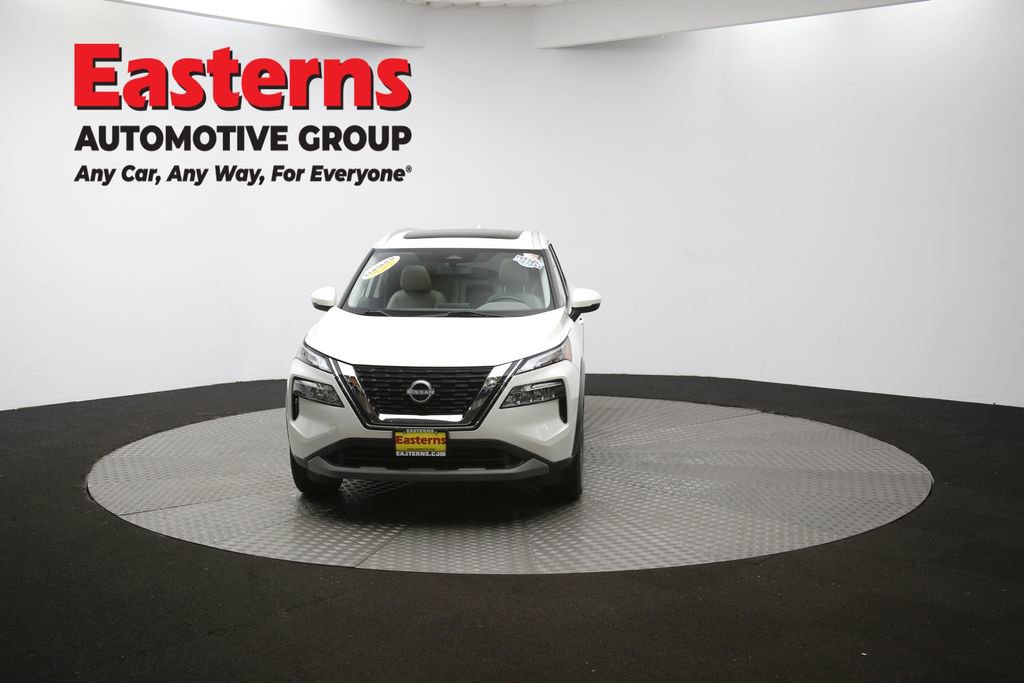 Used 2022 Nissan Rogue SV w/ SV Premium Package image 54