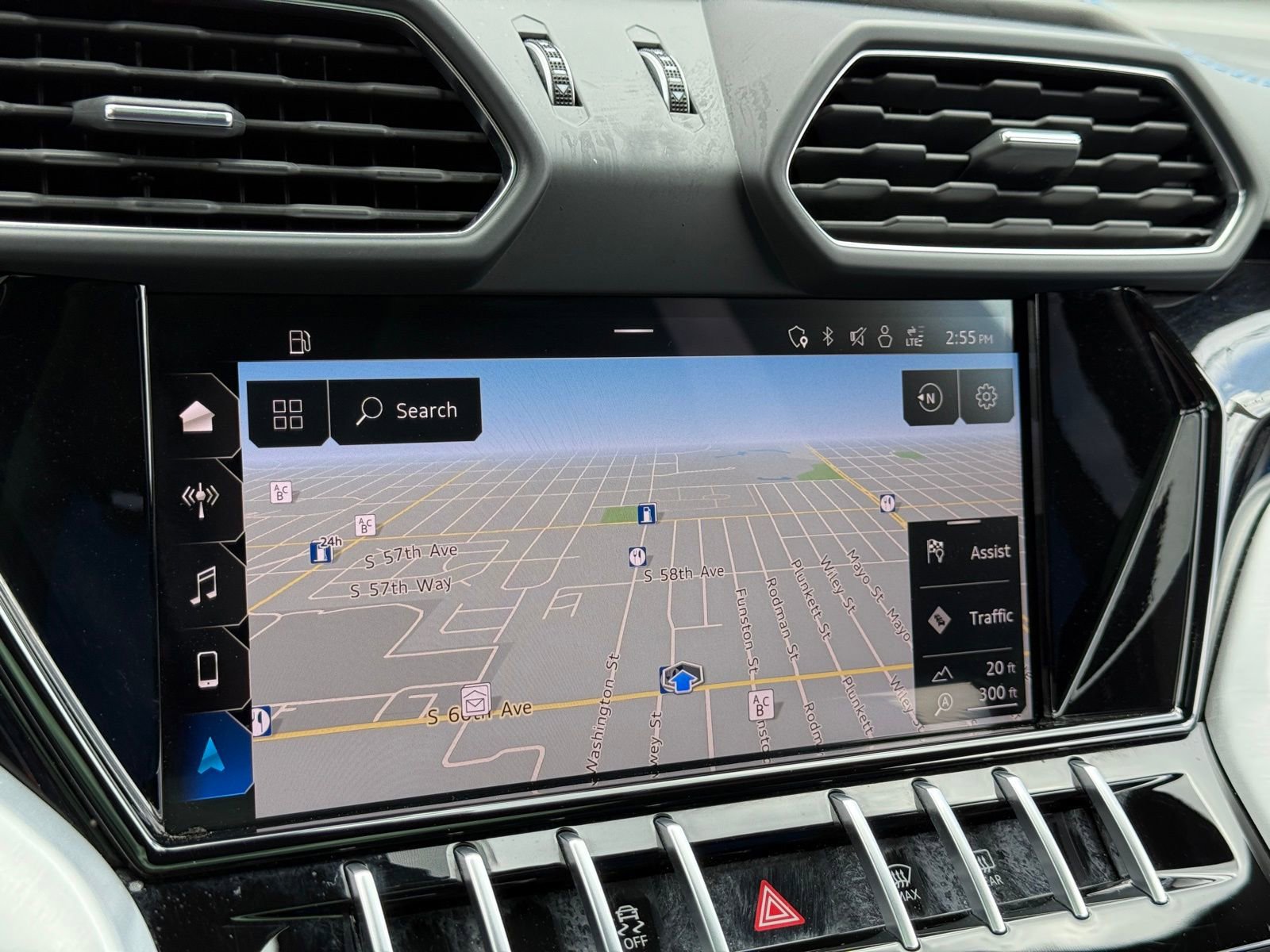 Used 2020 Lamborghini Urus image 35