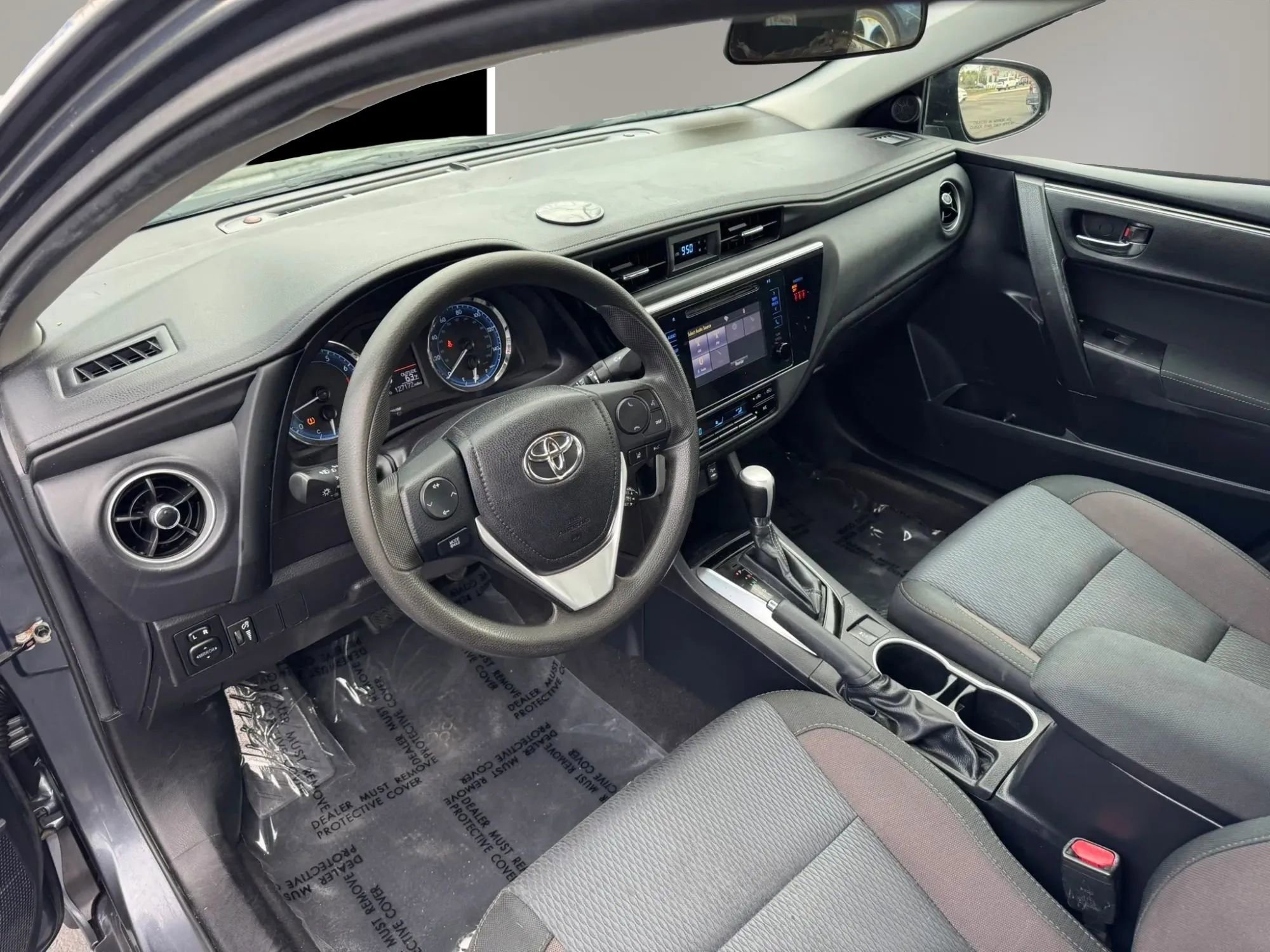 Used 2019 Toyota Corolla LE FWD image 11