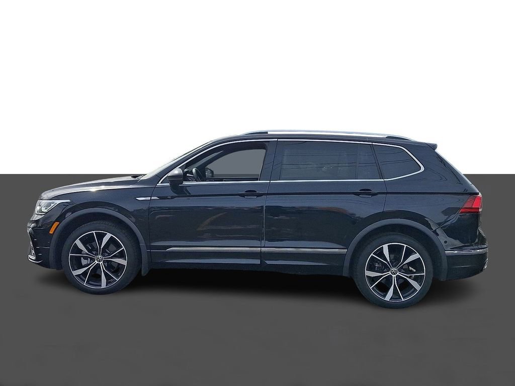 Used 2023 Volkswagen Tiguan SEL R-Line AWD/4WD image 4