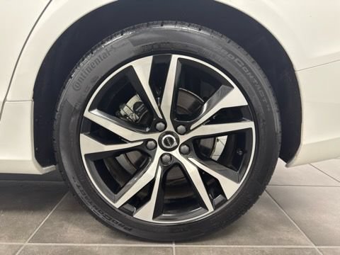 Used 2024 Volvo S60 B5 Core FWD image 31
