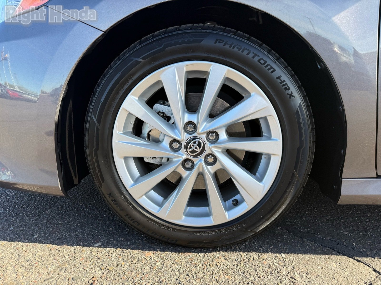 Used 2023 Toyota Camry LE image 10