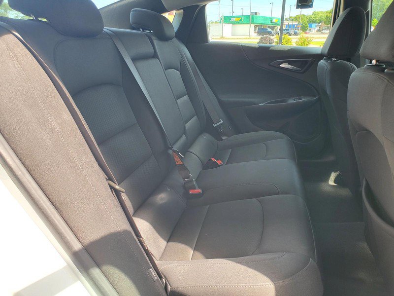 Used 2024 Chevrolet Malibu LT FWD image 14
