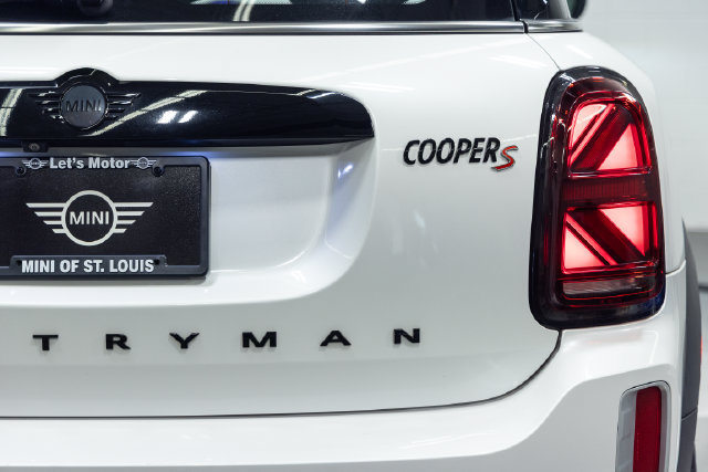 Used 2024 MINI Cooper Countryman S FWD image 8