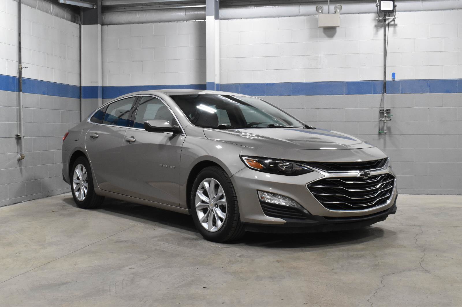 Used 2023 Chevrolet Malibu LT w/ Driver Confidence Package FWD image 30