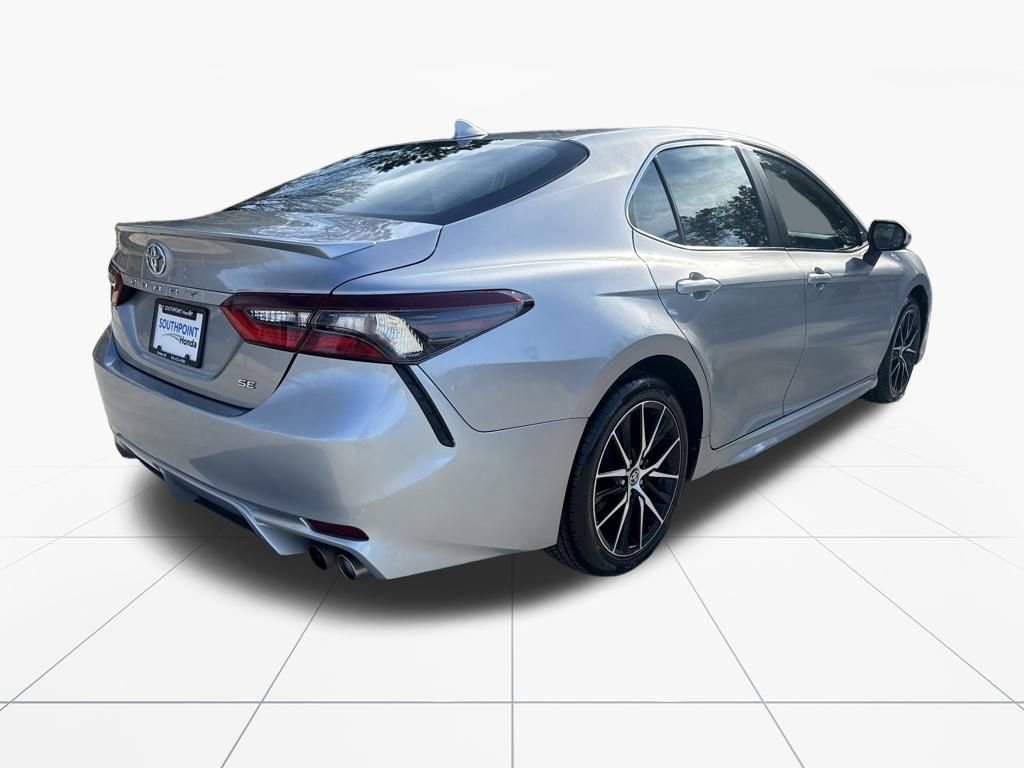 Used 2021 Toyota Camry SE image 9