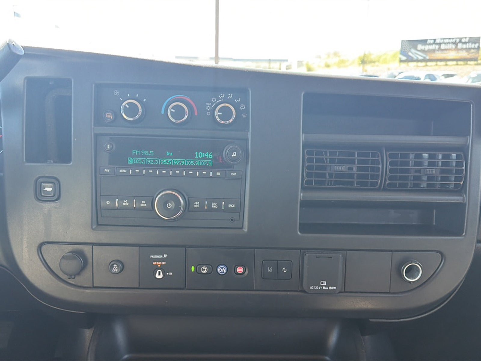 Used 2025 GMC Savana 3500 LT w/ LT Preferred Equipment Group RWD image 11