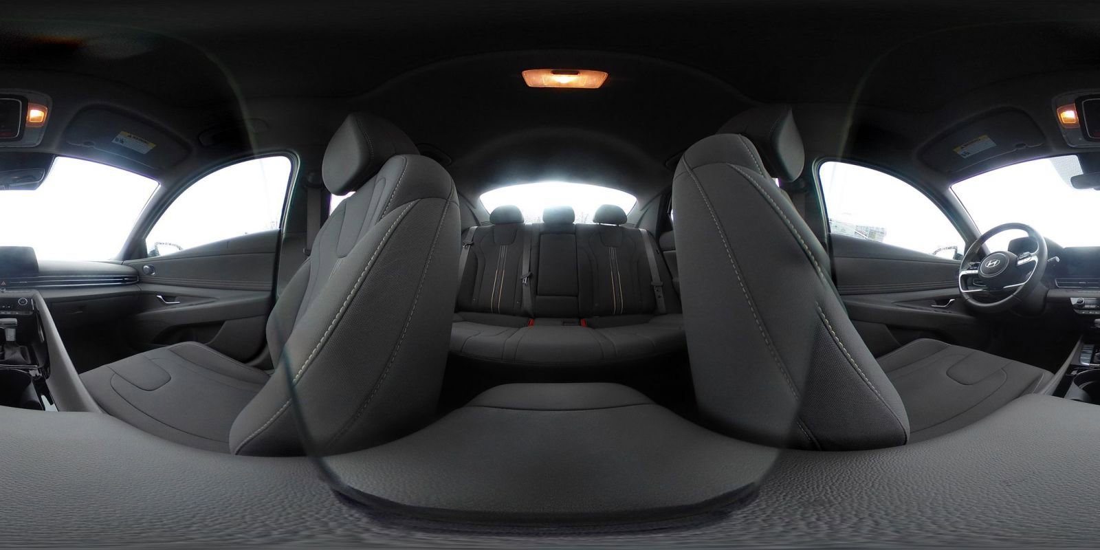 Used 2025 Hyundai Elantra SEL image 45