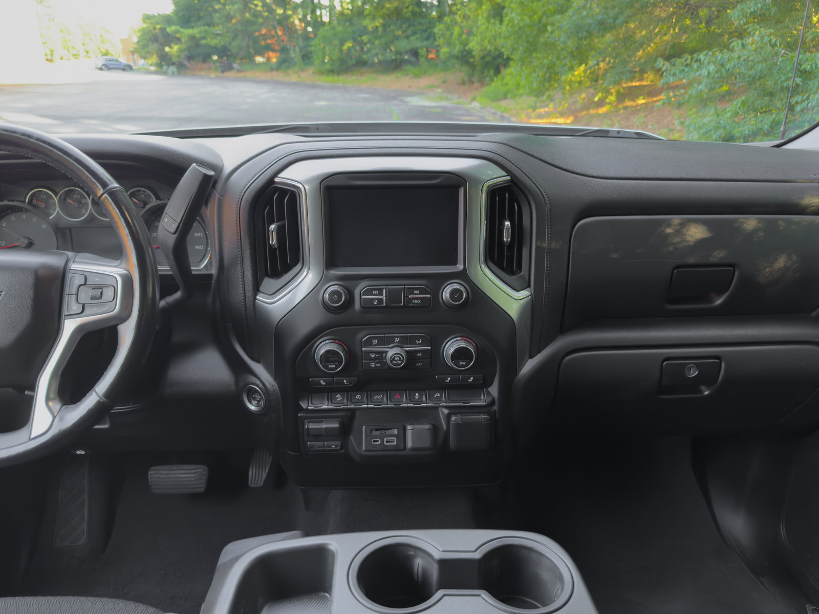 Used 2020 Chevrolet Silverado 1500 LT w/ All-Star Edition AWD/4WD image 7