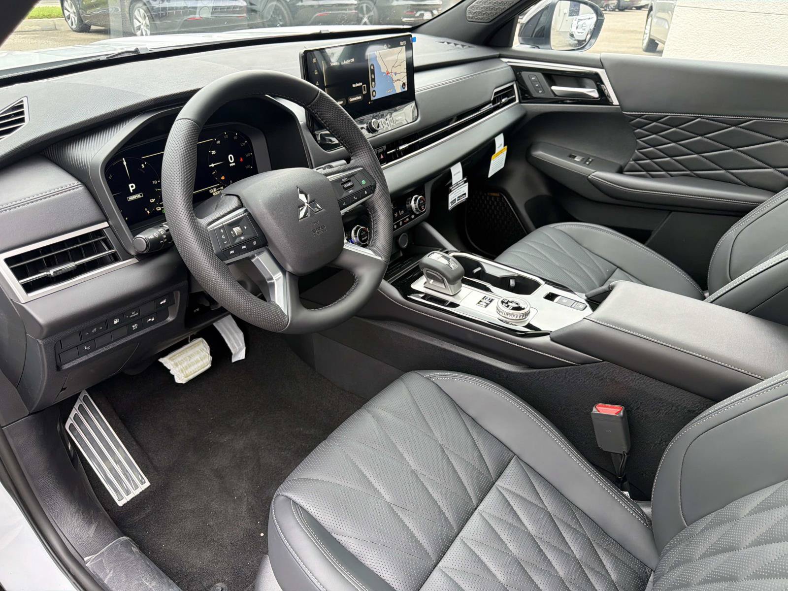 New 2026 Mitsubishi Outlander SEL AWD/4WD image 15