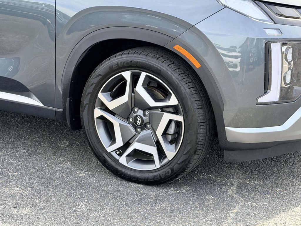 Used 2024 Hyundai Palisade Limited FWD image 7