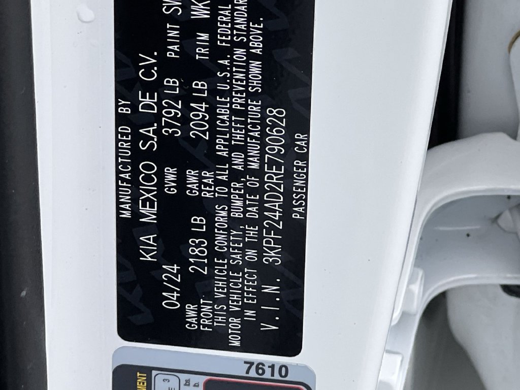 Used 2024 Kia Forte LXS FWD image 29