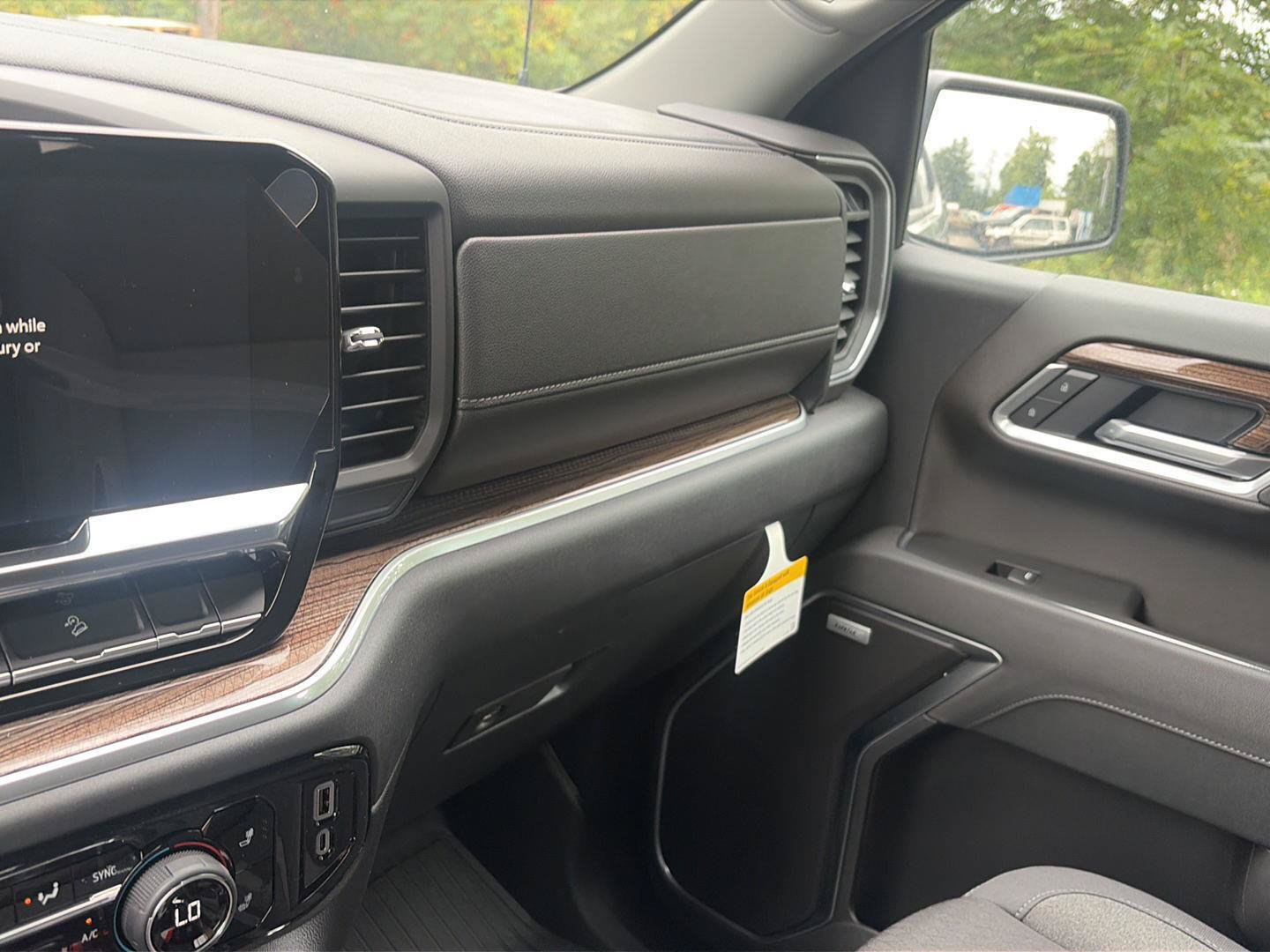 New 2026 Chevrolet Silverado 1500 RST w/ Convenience Package II AWD/4WD image 26