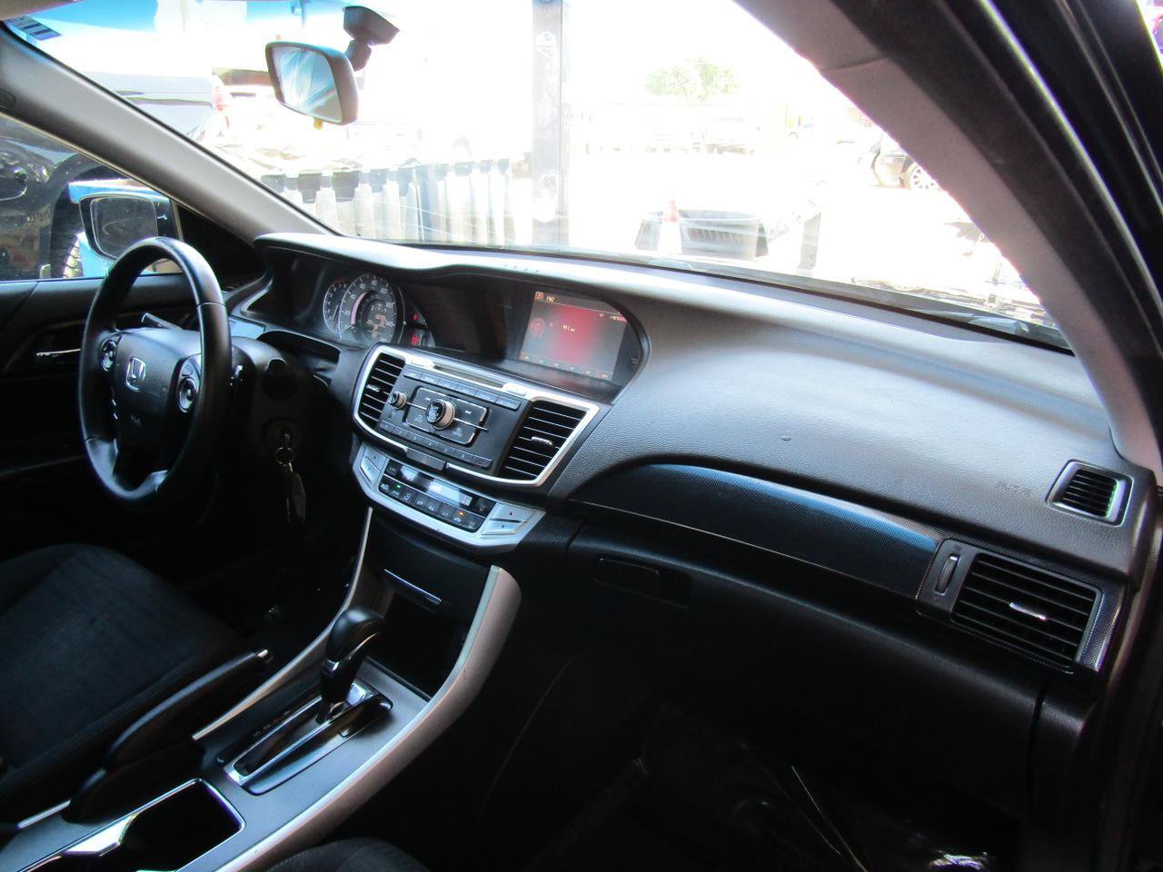 Used 2015 Honda Accord Sport image 10