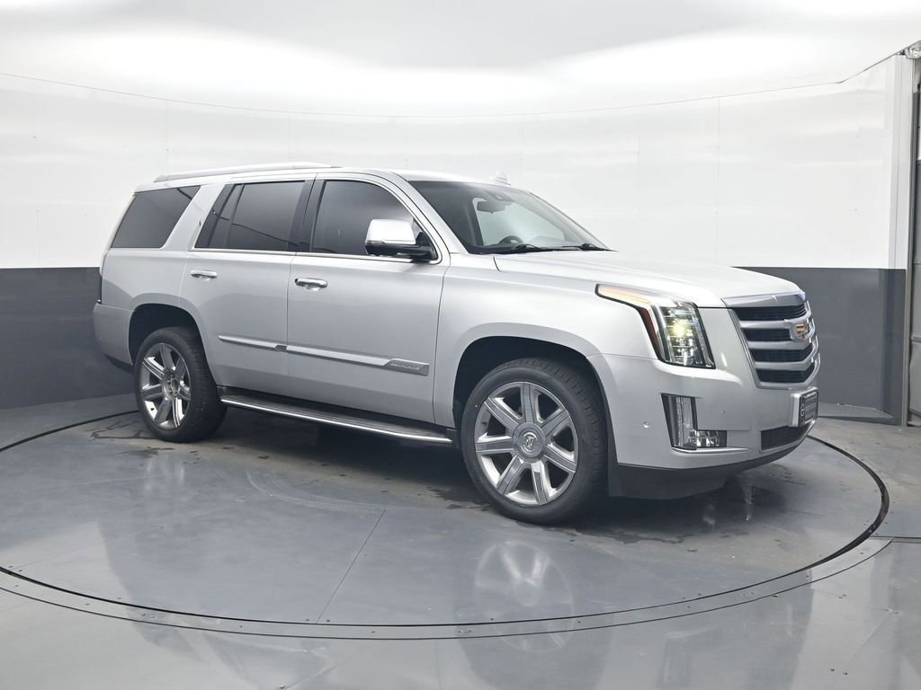 Used 2019 Cadillac Escalade Luxury image 7