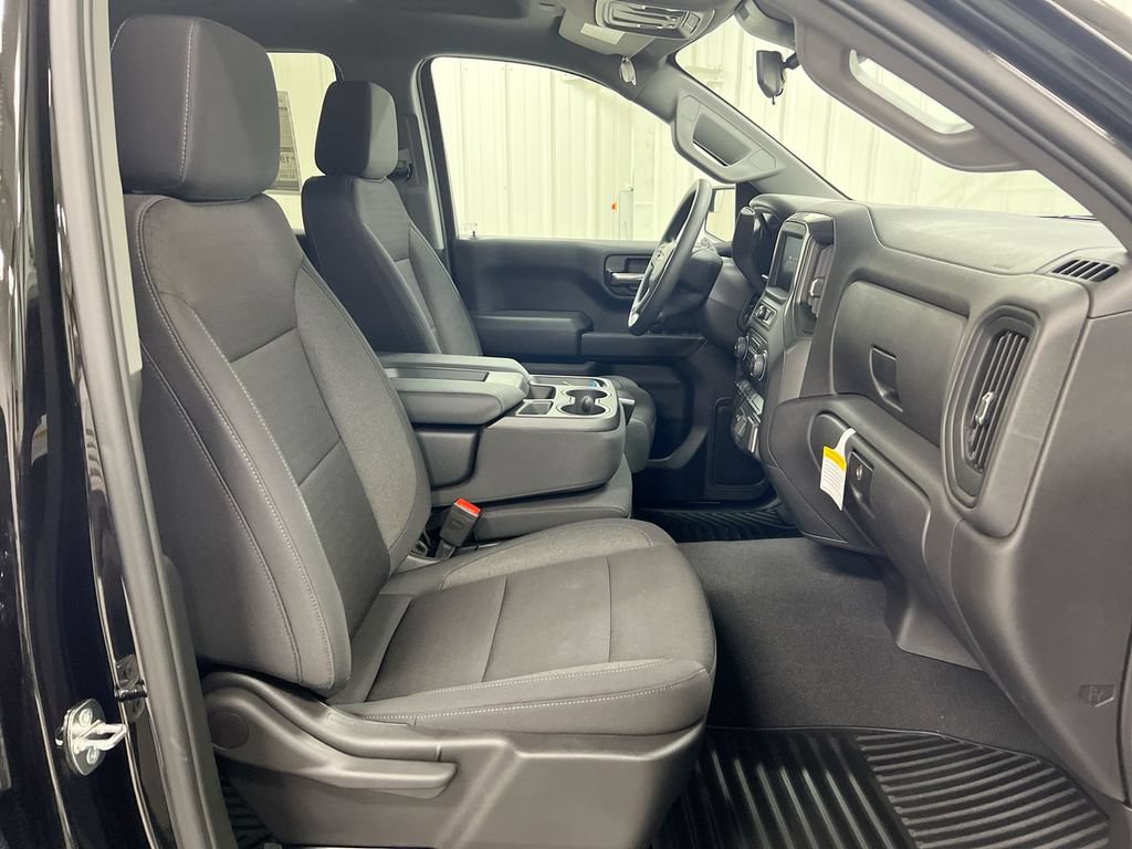 Used 2024 Chevrolet Silverado 1500 Custom w/ Turbomax Blackout Package AWD/4WD image 21