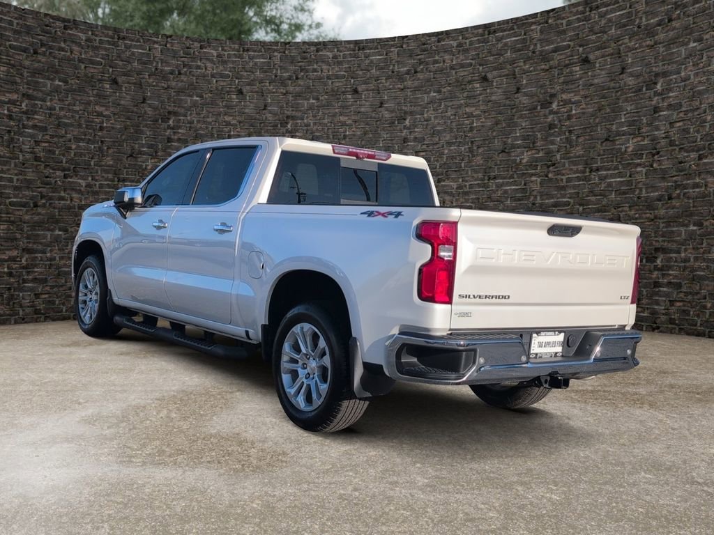 Used 2022 Chevrolet Silverado 1500 LTZ w/ Technology Package image 4