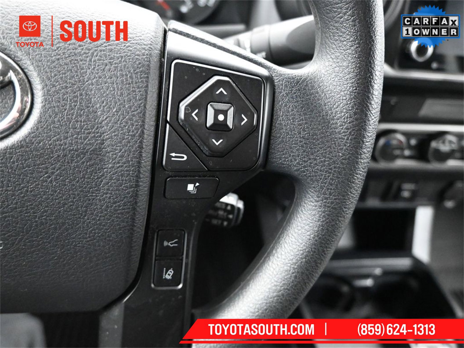 Used 2022 Toyota Tacoma SR image 18