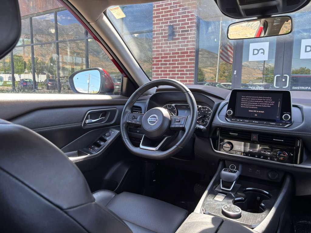 Used 2021 Nissan Rogue SV w/ Premium Package image 21