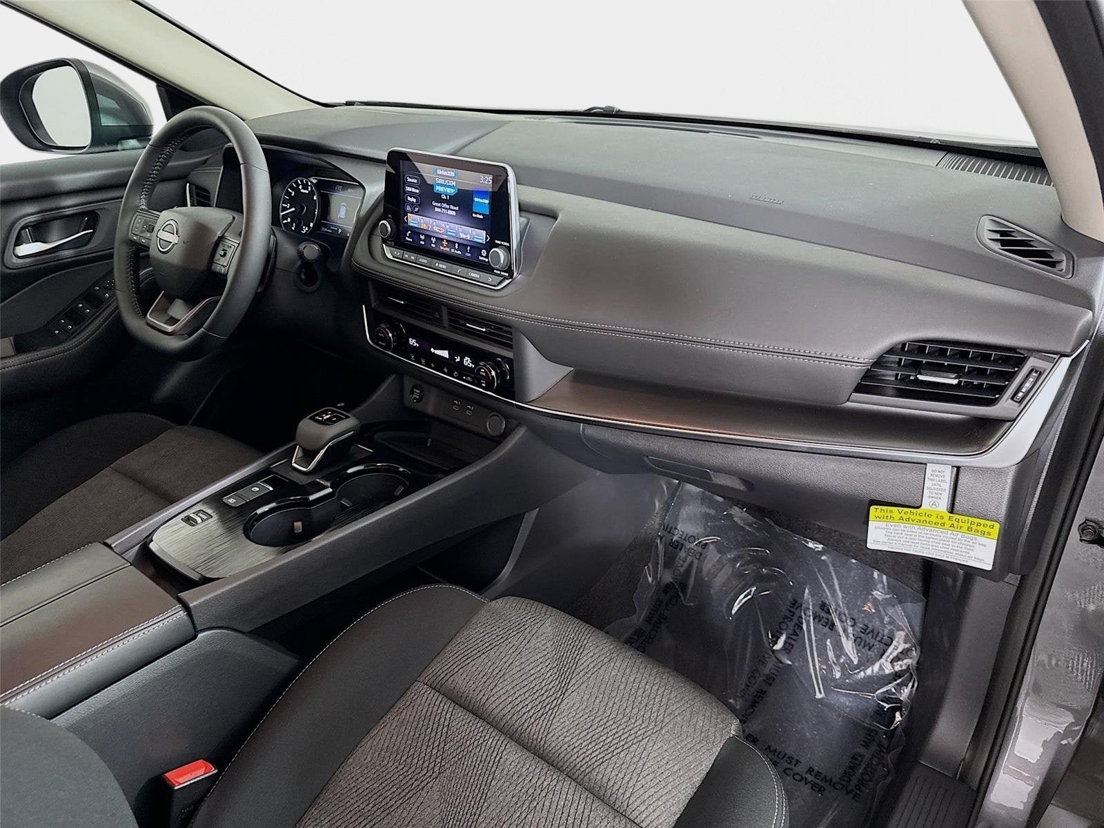 Certified 2026 Nissan Rogue SV FWD image 27