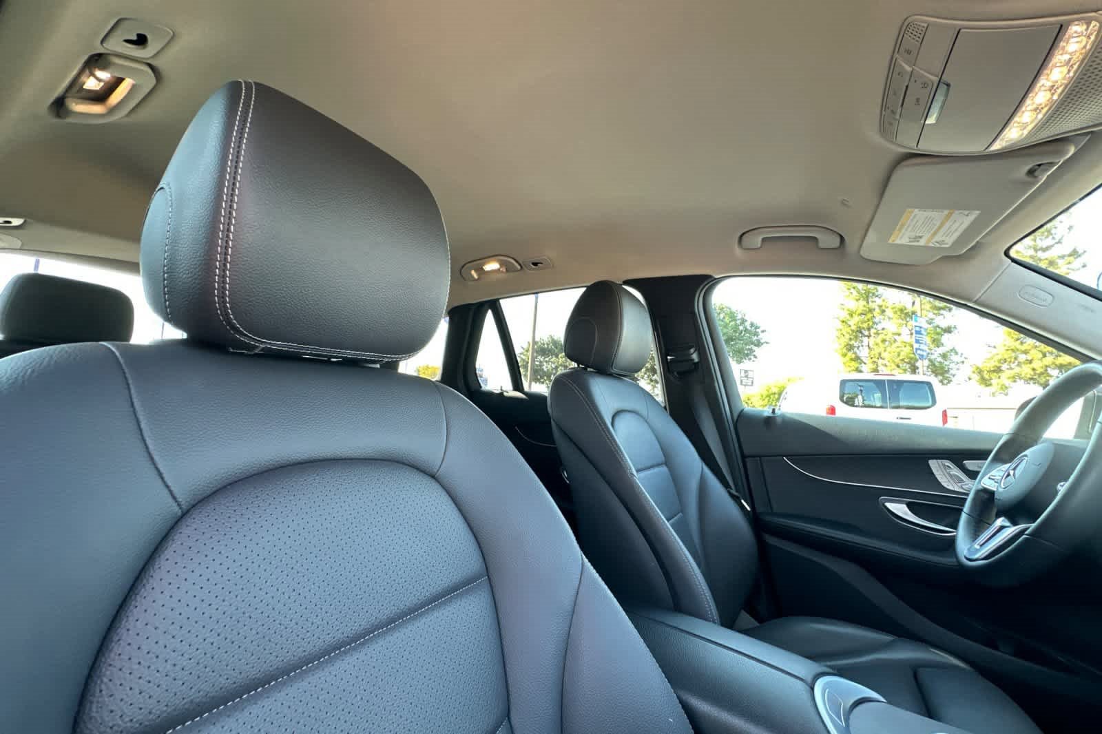 Used 2022 Mercedes-Benz GLC 300 image 18