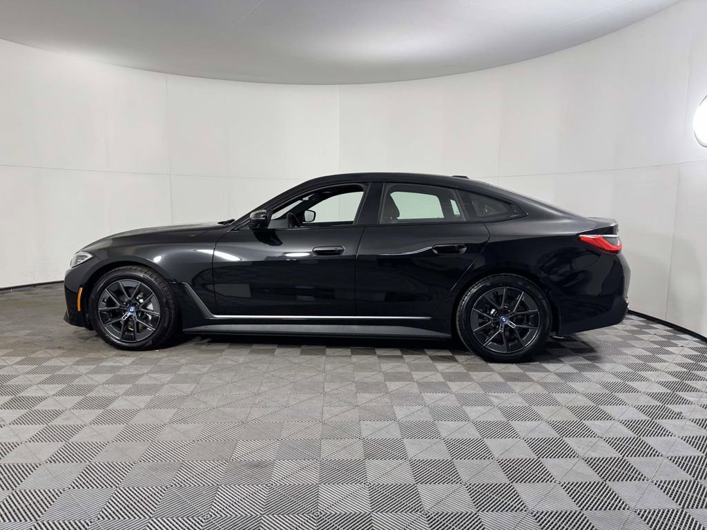 Used 2023 BMW i4 eDrive40 w/ Premium Package RWD image 11