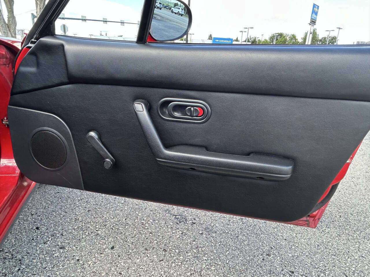 Used 1991 MAZDA MX-5 Miata RWD image 30