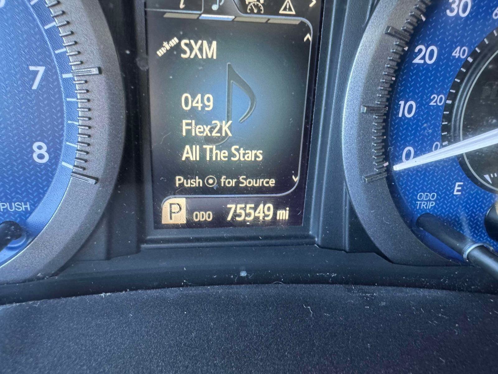 Used 2020 Toyota Sienna LE w/ Cargo Management Package image 21