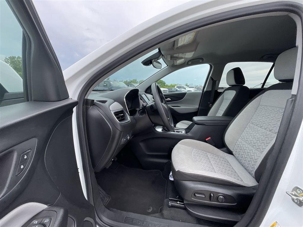 Used 2023 Chevrolet Equinox LT image 18