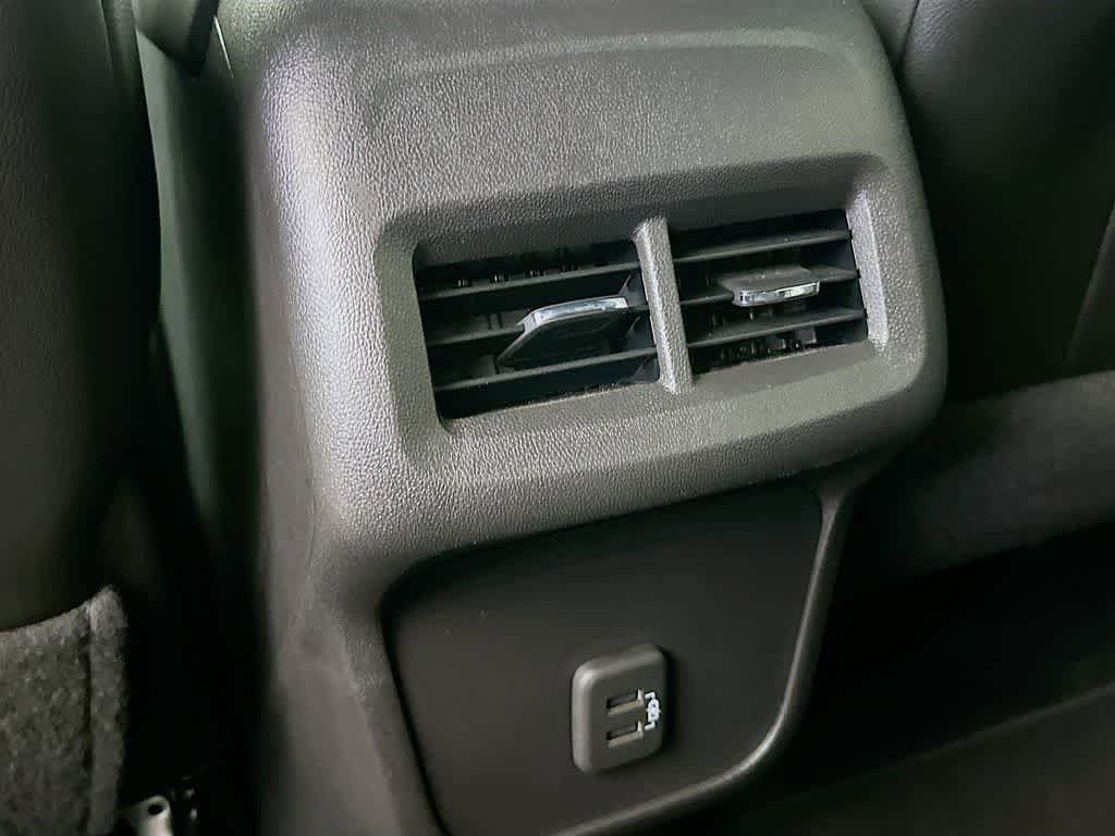 Used 2024 Chevrolet Equinox RS FWD image 13