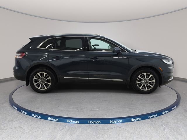 Certified 2022 Lincoln Nautilus AWD w/ Premium Package image 4