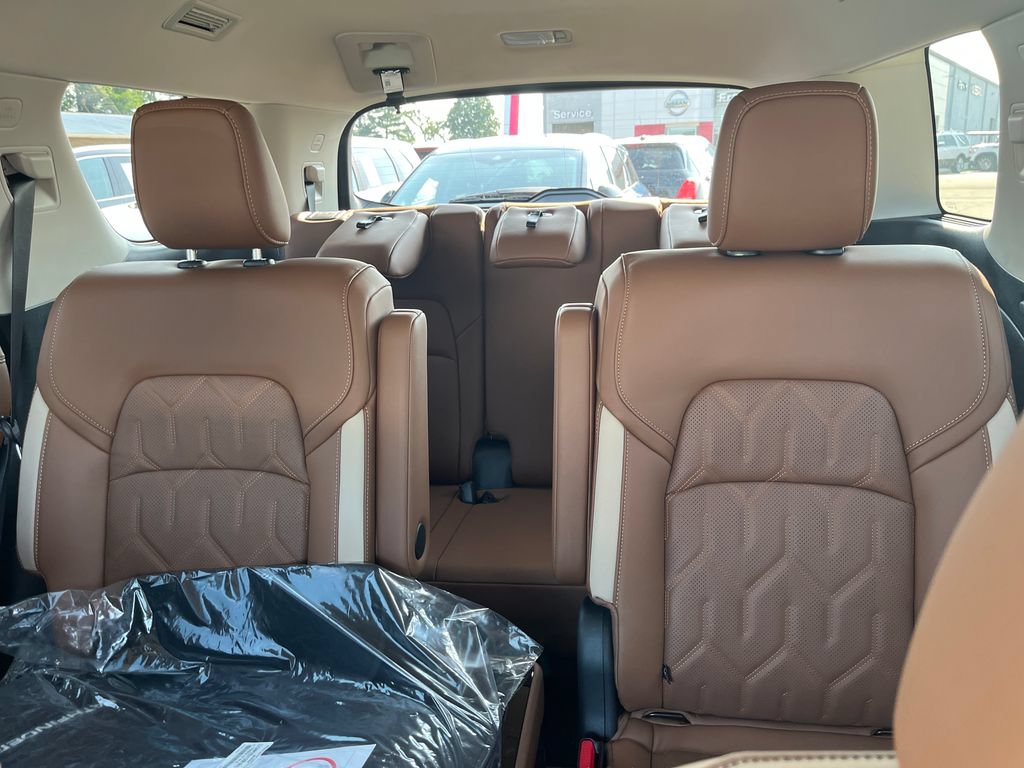 New 2026 Nissan Pathfinder Platinum AWD/4WD image 13