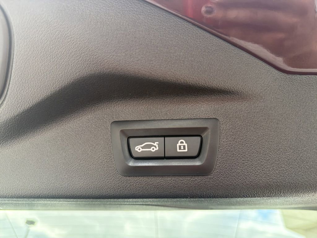 Used 2022 BMW X7 xDrive40i w/ Executive Package image 20