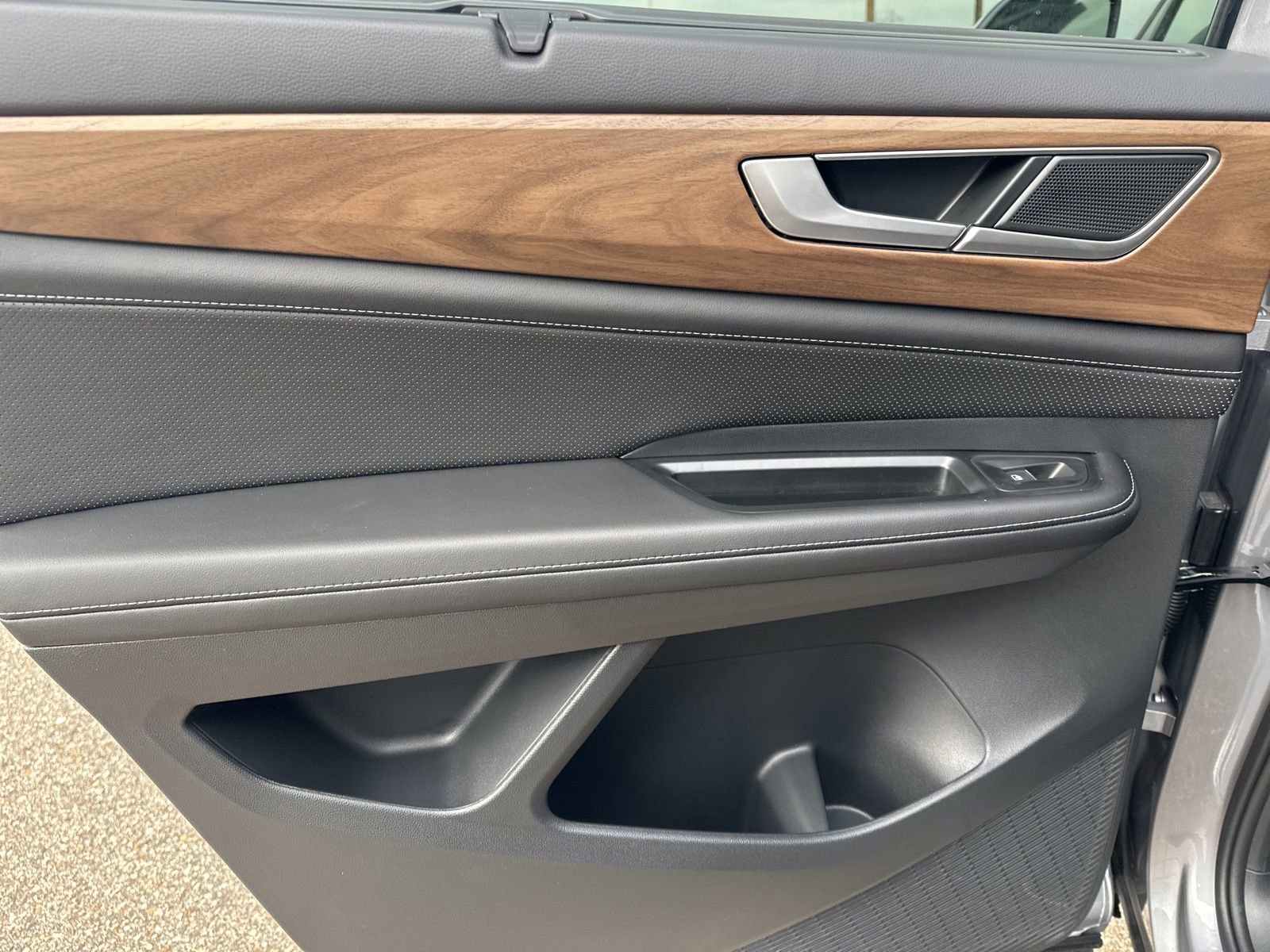 New 2026 Volkswagen Atlas SE image 30