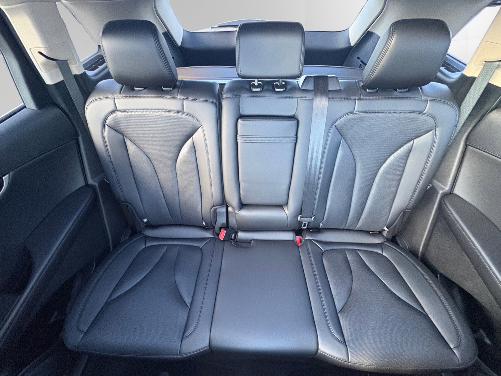 Certified 2023 Lincoln Nautilus Reserve w/ Monochromatic Package image 13