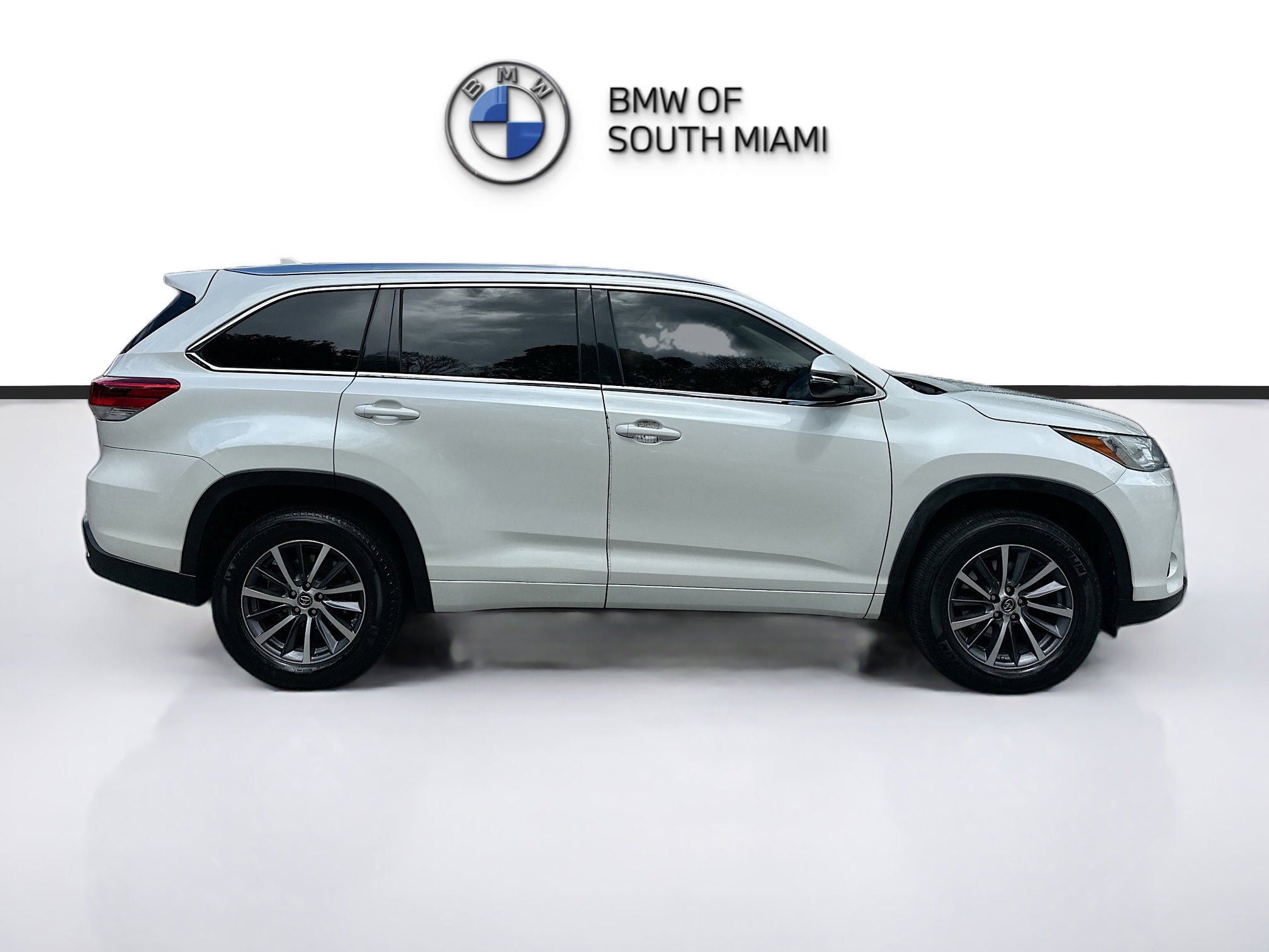Used 2018 Toyota Highlander XLE image 8
