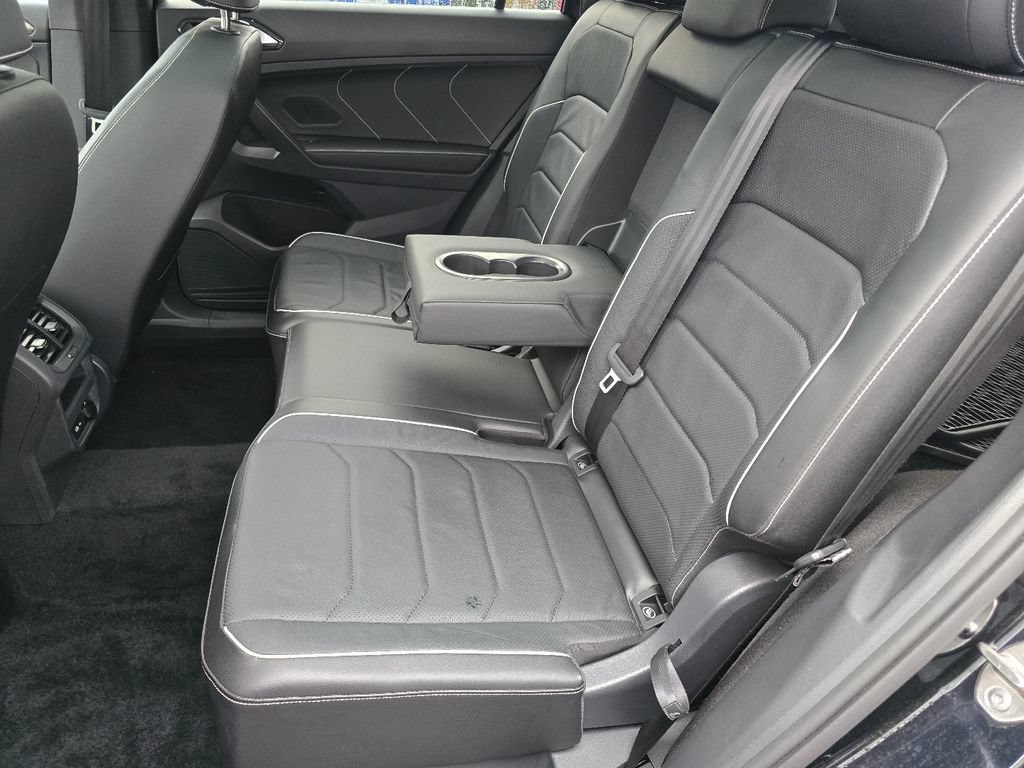 Used 2024 Volkswagen Tiguan SEL R-Line AWD/4WD image 32
