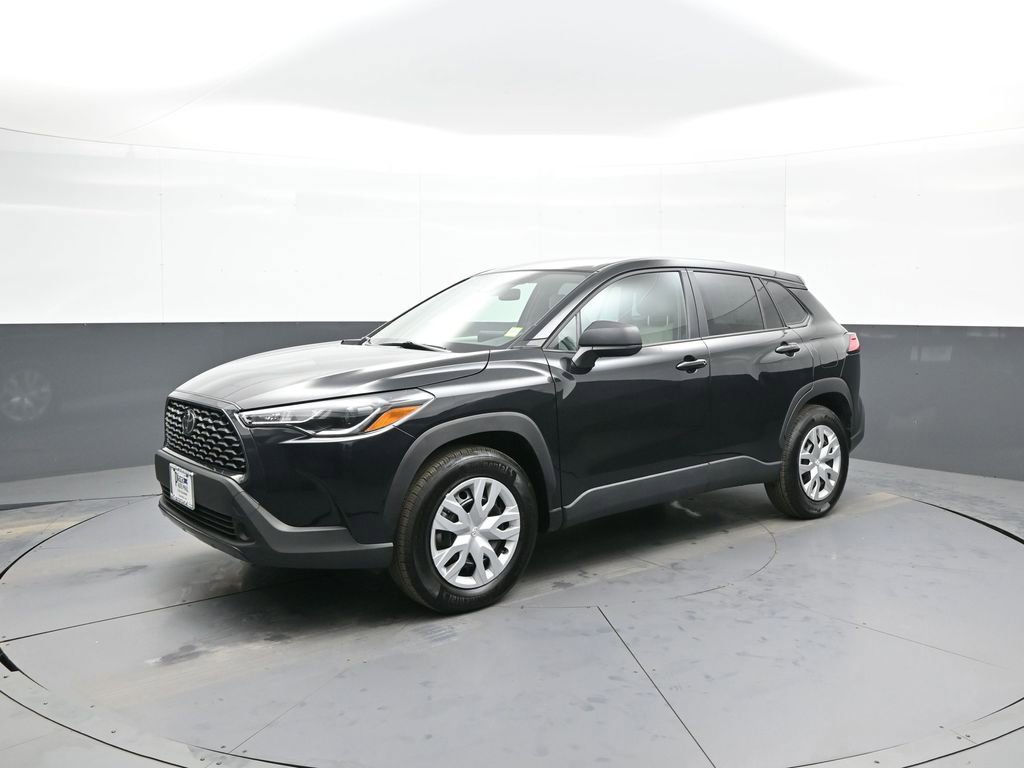 Certified 2025 Toyota Corolla Cross L image 10