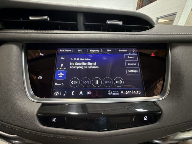 Certified 2023 Cadillac XT5 Premium Luxury AWD/4WD image 16