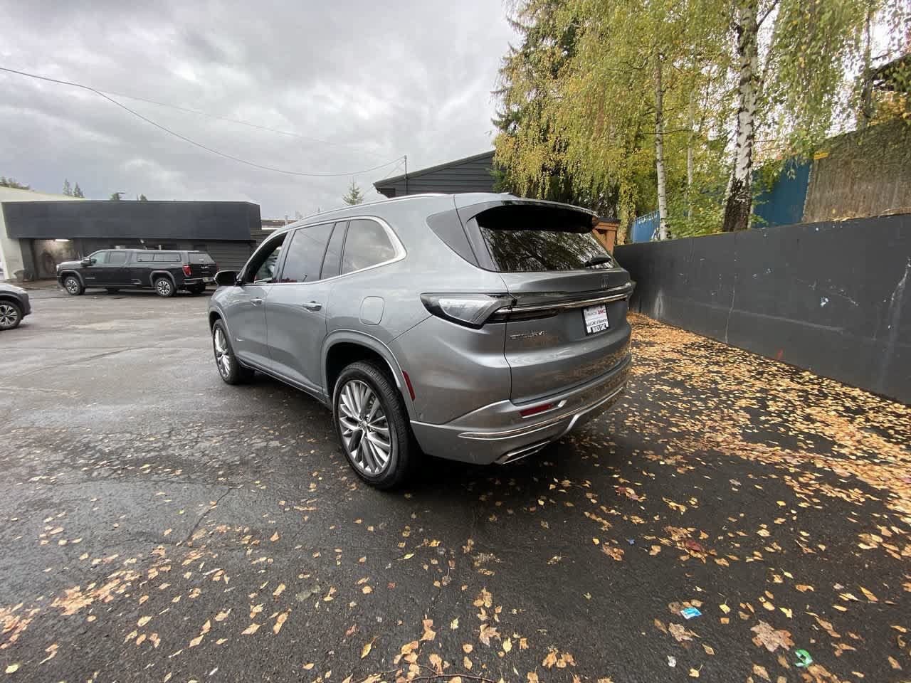 Used 2026 Buick Enclave Avenir w/ Super Cruise Package FWD image 4