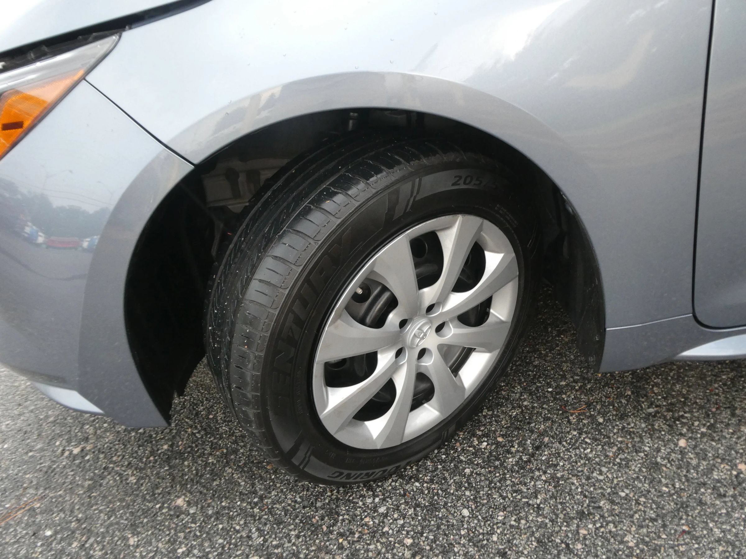 Used 2022 Toyota Corolla LE FWD image 27