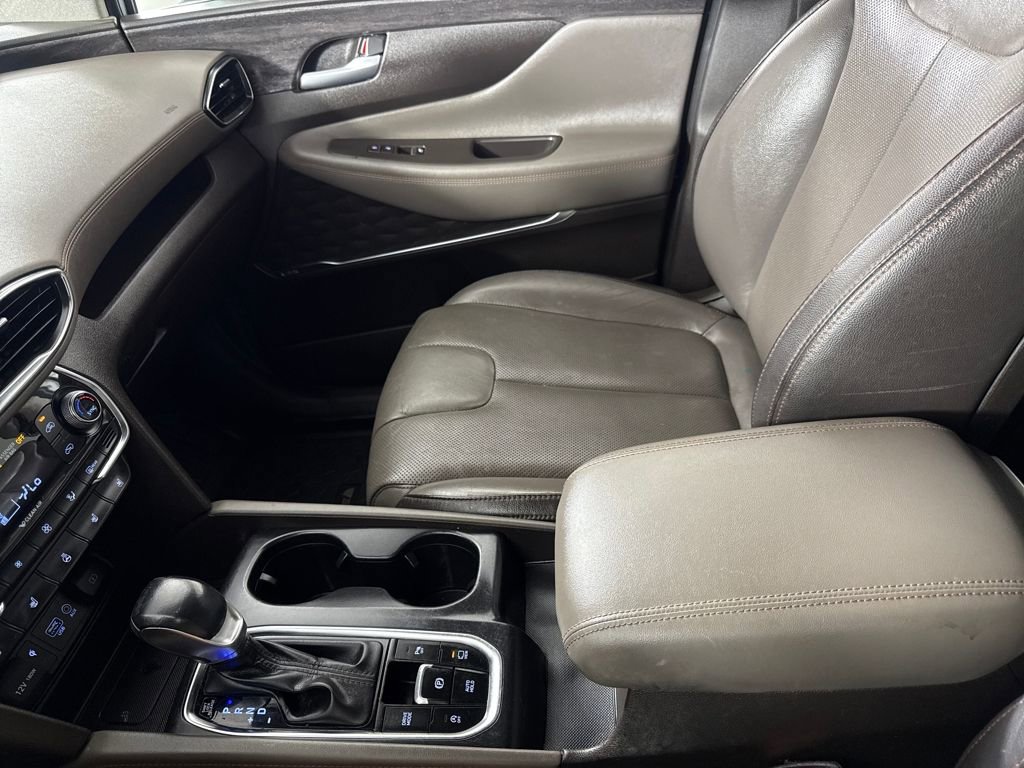 Used 2020 Hyundai Santa Fe Limited image 18