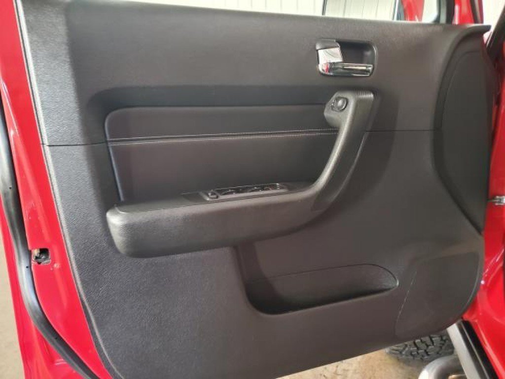 Used 2006 HUMMER H3 AWD/4WD image 10