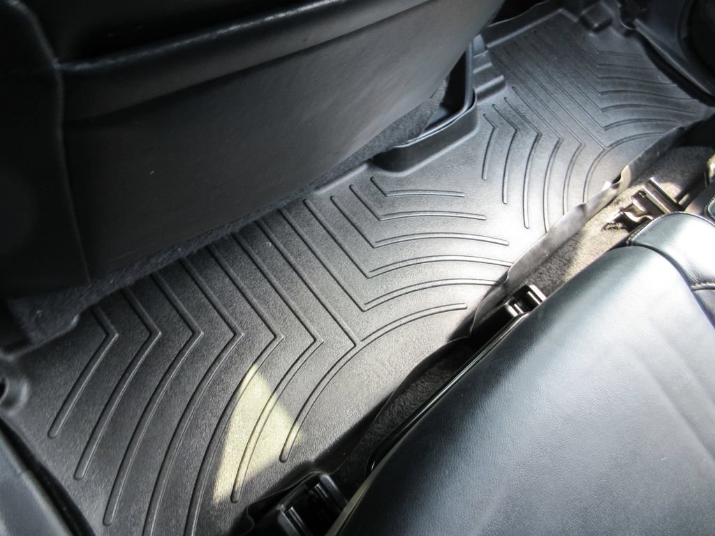 Used 2015 Toyota Highlander XLE AWD/4WD image 29